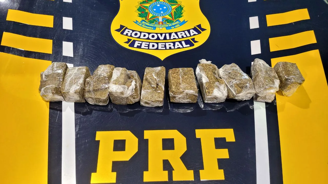 Suspeitos são presos com 1kg de maconha na BR-101, na Serra