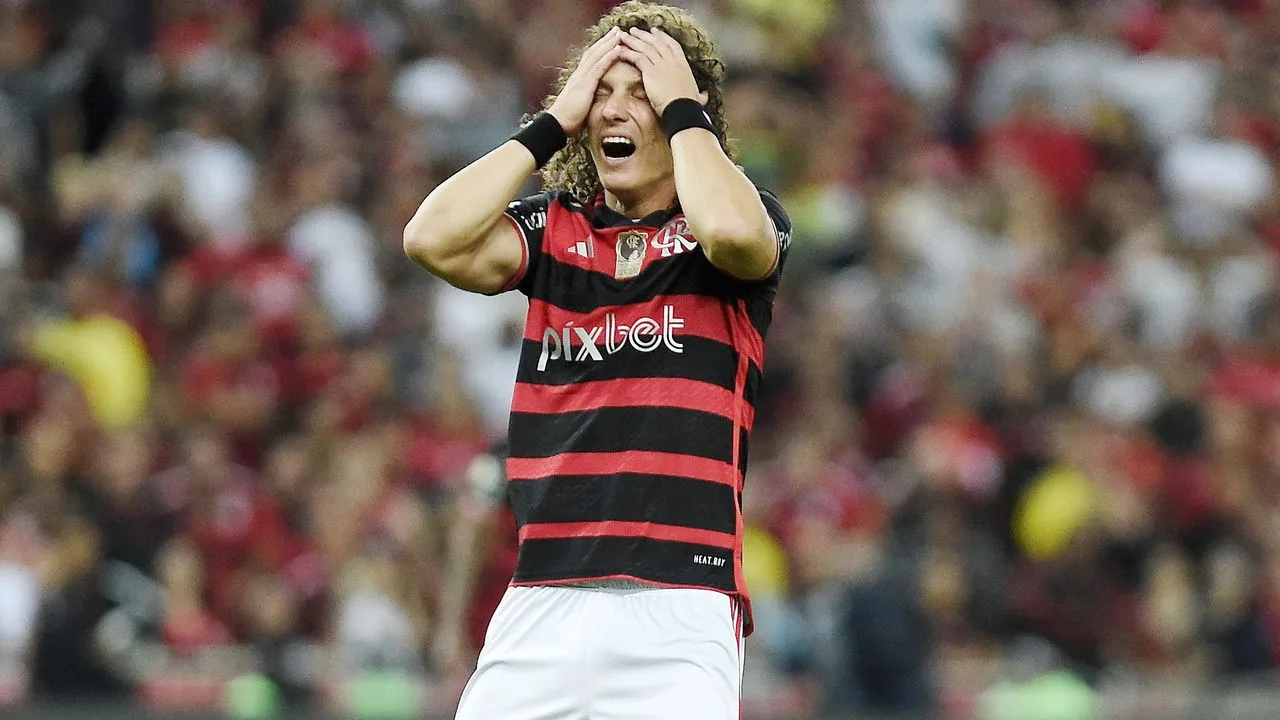 VÍDEO | David Luiz se despede do Flamengo e critica diretoria