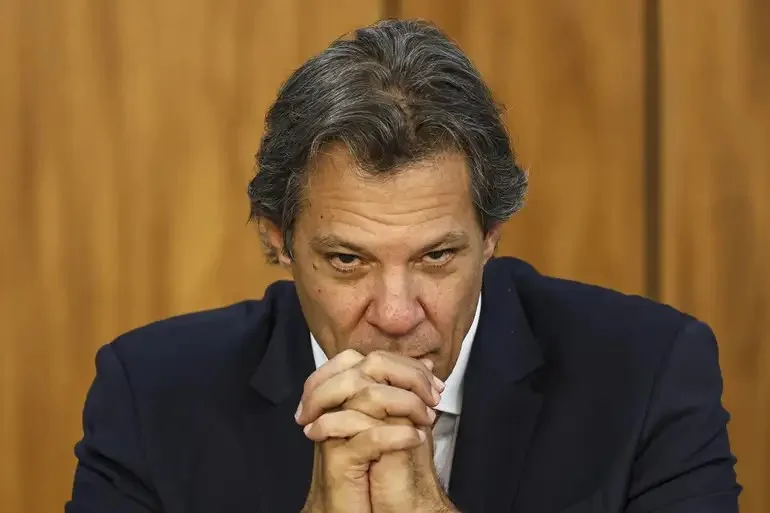 Haddad disse que 
houve um ajuste no cálculo e o custo com isenção do IR será menor do que o previsto anteriormente. Crédito: Marcelo Camargo/Agência Brasil