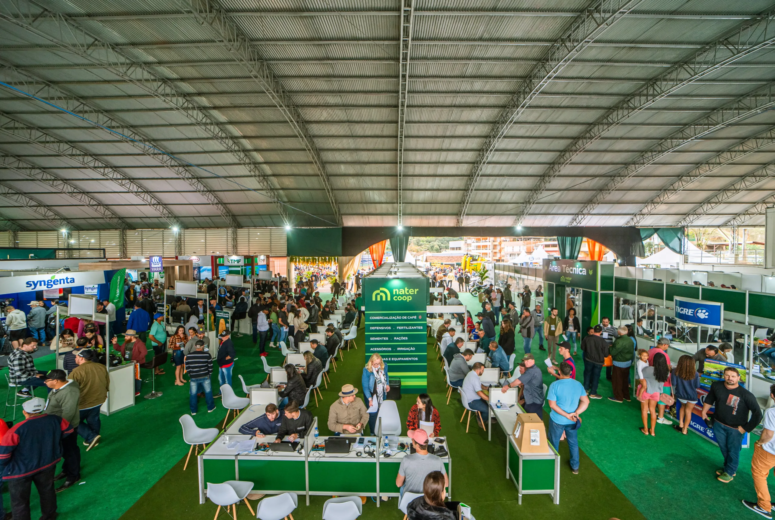 Cooperativa capixaba alcança mais de 20 mil famílias cooperadas atuando do agronegócio ao comércio