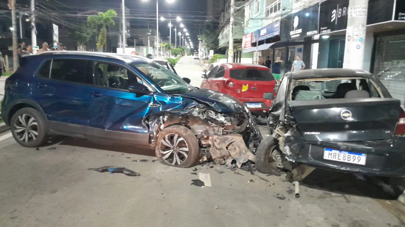 Criminosos roubam carros de locadora na Serra e sofrem acidente na fuga