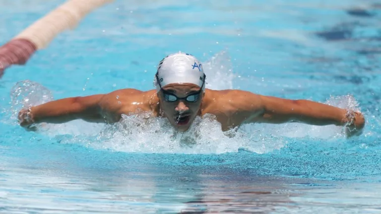 Menino de ouro do Álvares é tricampeão brasileiro de natação