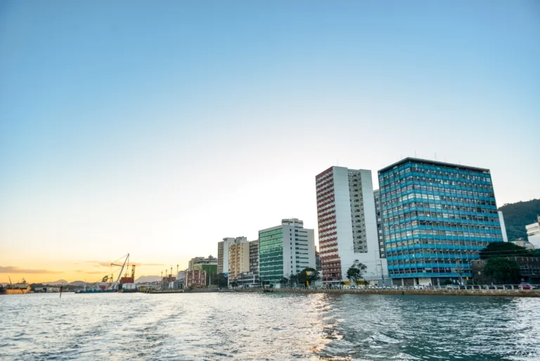 Período de férias: conheça passeios turísticos para fazer em Vitória