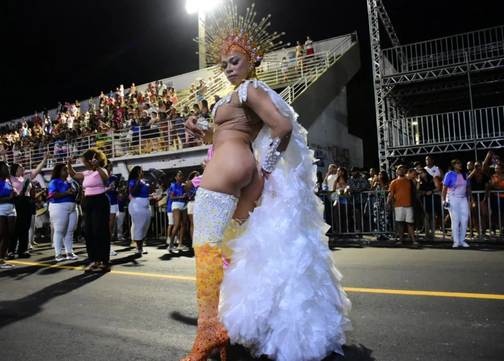 Carnaval de Vitória - Novo Império - Ensaio técnico