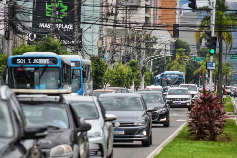 IPVA 2025: como ter desconto no valor? Veja o calendário de vencimento no ES