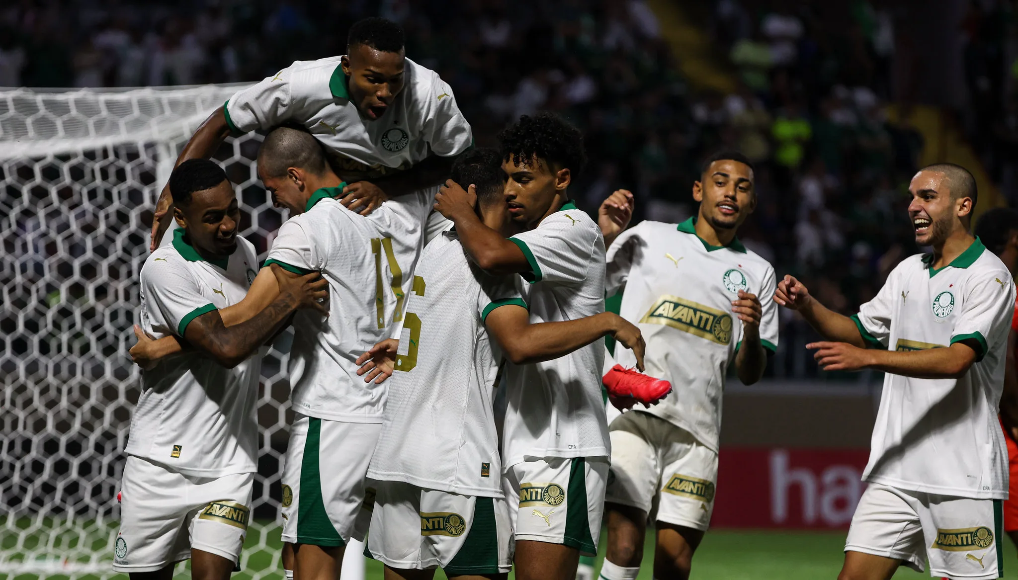 Palmeiras, Santos e Fluminense defendem os 100% de aproveitamento na Copinha