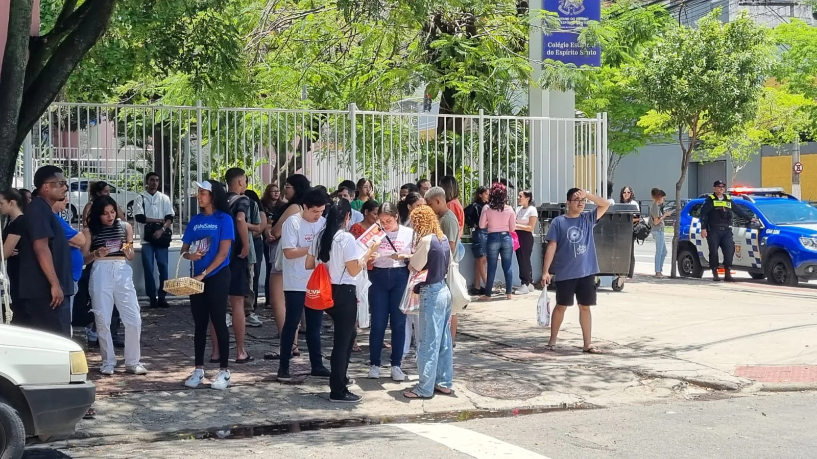 Mais ônibus e ruas de lazer suspensas: saiba como será o 2º dia de Enem no ES