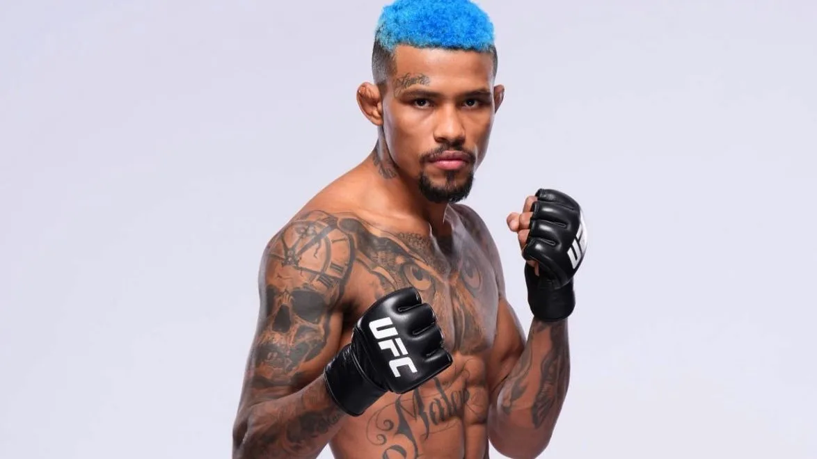 Lutador brasileiro ex-UFC sofre fratura no pênis durante treino