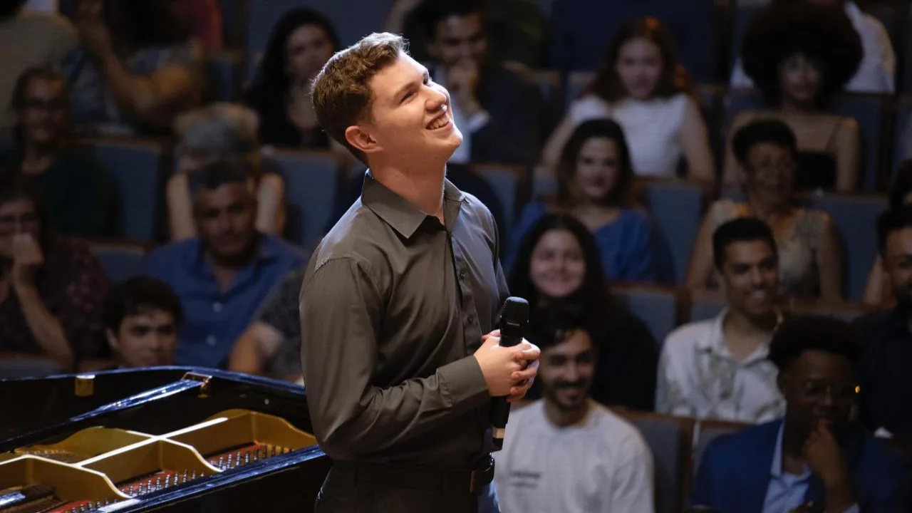 Pianista capixaba vence concurso e recebe bolsa para estudar na Europa