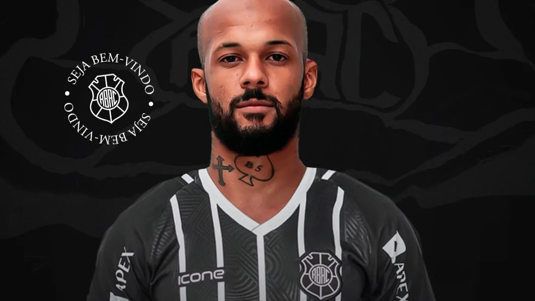 Rio Branco contra volante Bruno Silva, ex-Botafogo e Cruzeiro