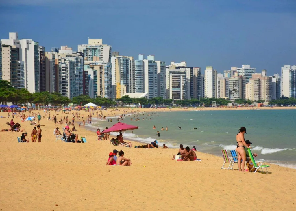 Praia de Itaparica, em Vila Velha