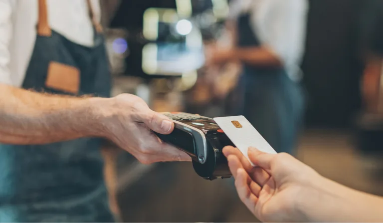 Pagamento por aproximação usando cartão