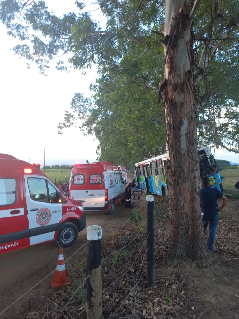 Grave acidente deixa 22 feridos na Serra/Divulgação Notaer