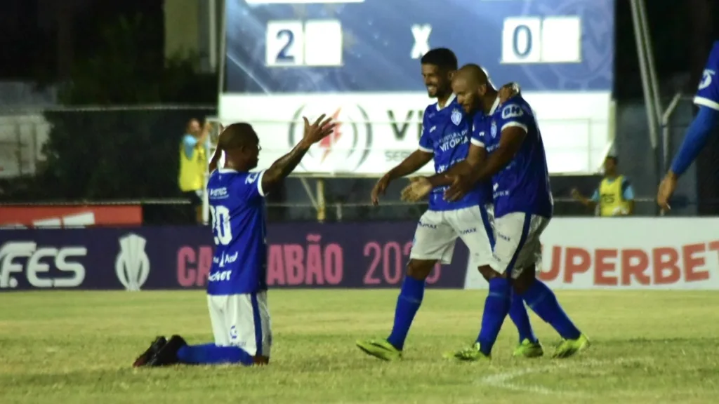 Vitória x Vilavelhense, Salvador Costa, Capixabão