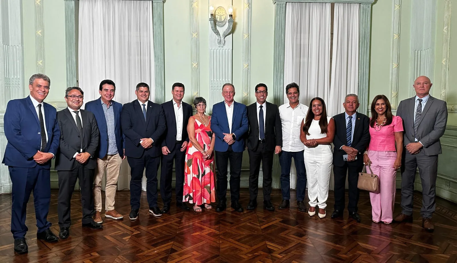 Nova Mesa Diretora da Ales em encontro no Palácio Anchieta