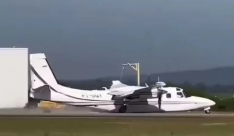 Avião pouso de barriga em SP