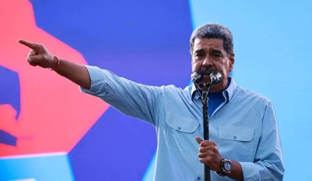 Maduro anuncia entrega de 180 mil hectares de terras na Venezuela ao MST