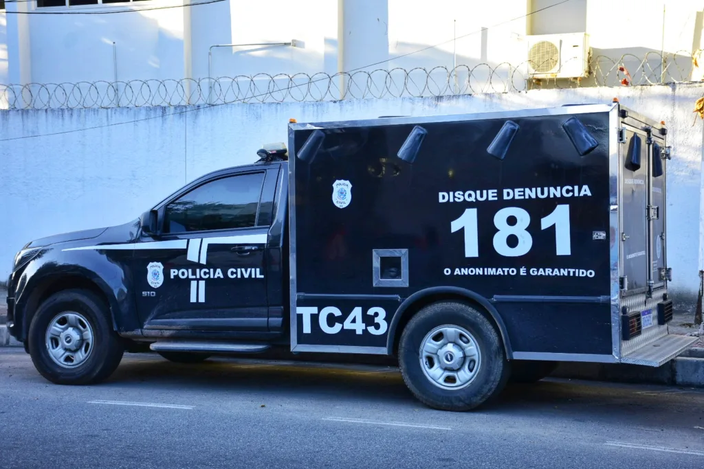 Departamento-médico-legal Polícia-civil Departamento-médico-legal Polícia-civil