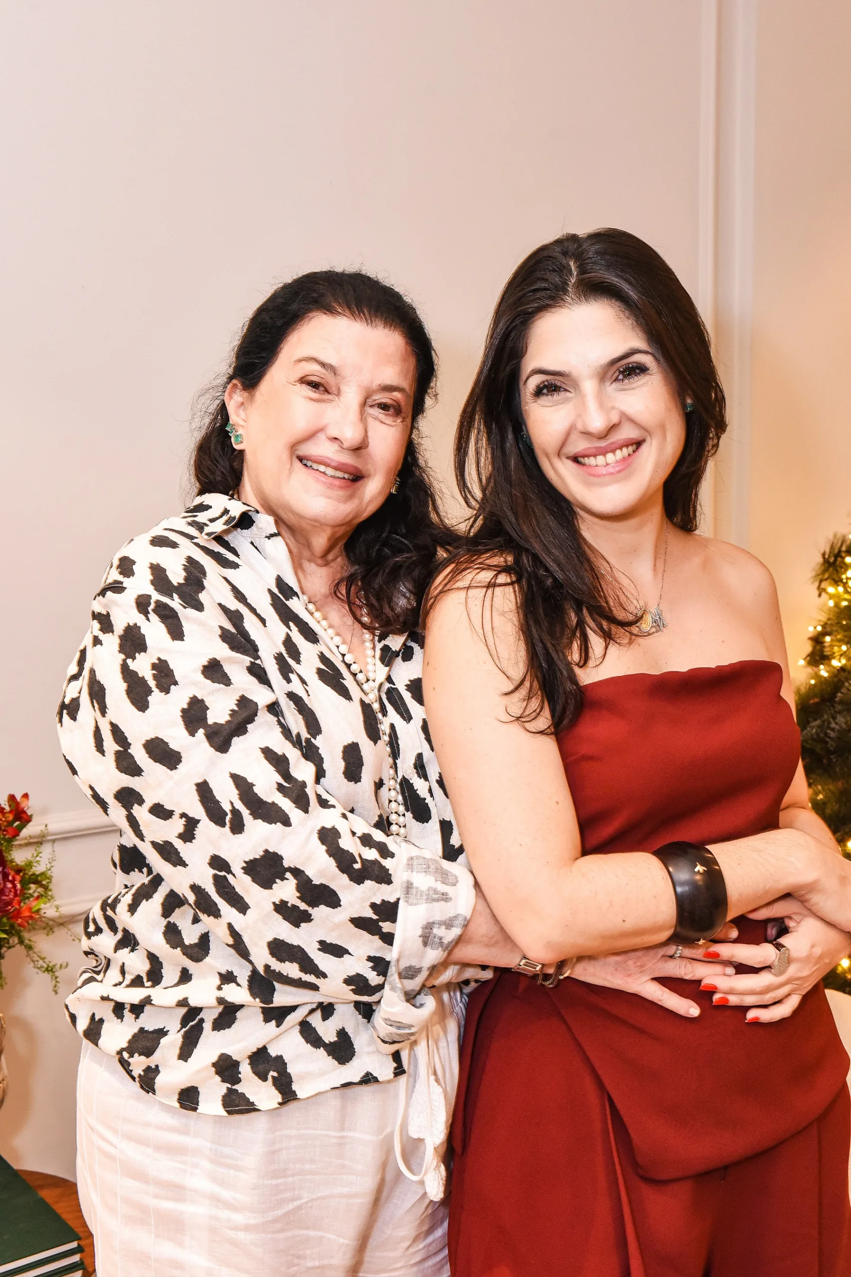 Vânia Massad Campos e Carla Buaiz (3)