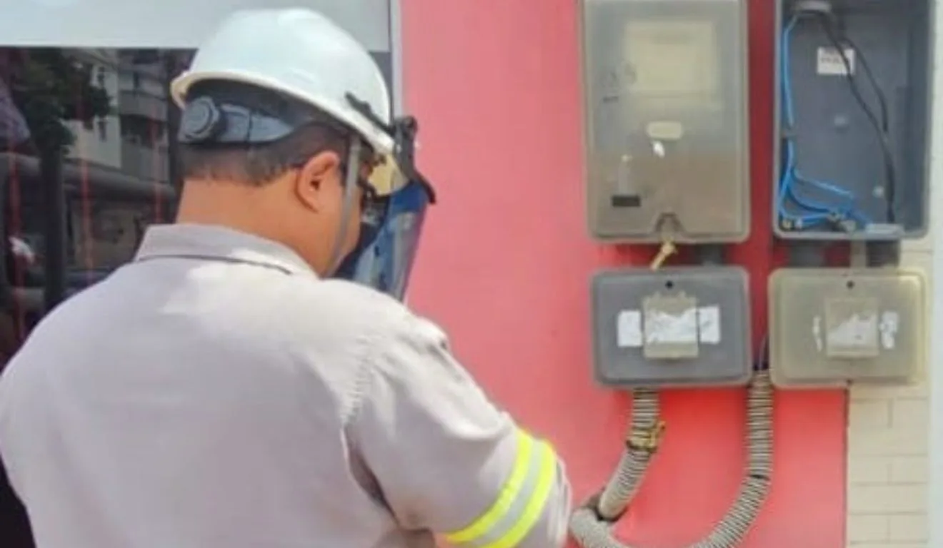 Boate em Vila Velha é flagrada furtando energia elétrica