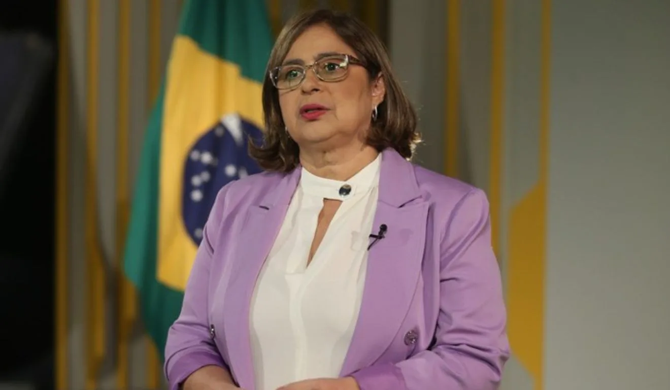 Ministra Cida Gonçalves