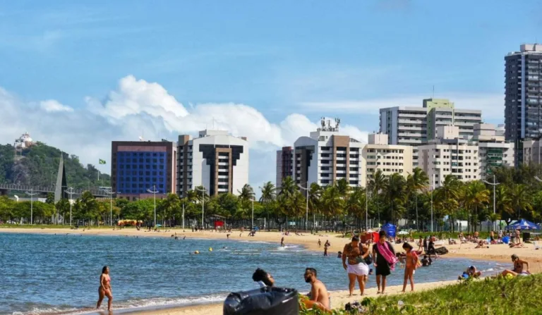 Praia da Guarderia, em Vitória. Foto: Thiago Soares/Folha Vitória