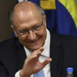 Geraldo Alckmin disse estar esperançoso com reunião entre presidentes de Brasil e EUA e também revelou que deve ir à Índia em busca de novos mercados para produtos brasileiros. Crédito: Marcelo Camargo/Agência Brasil