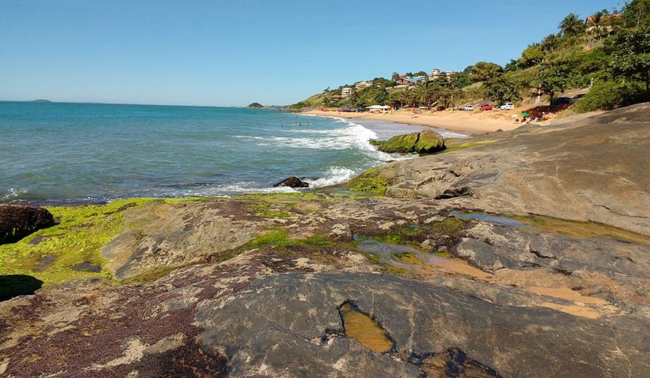 Praia de Piúma (Foto/reprodução: TripAdvisor)