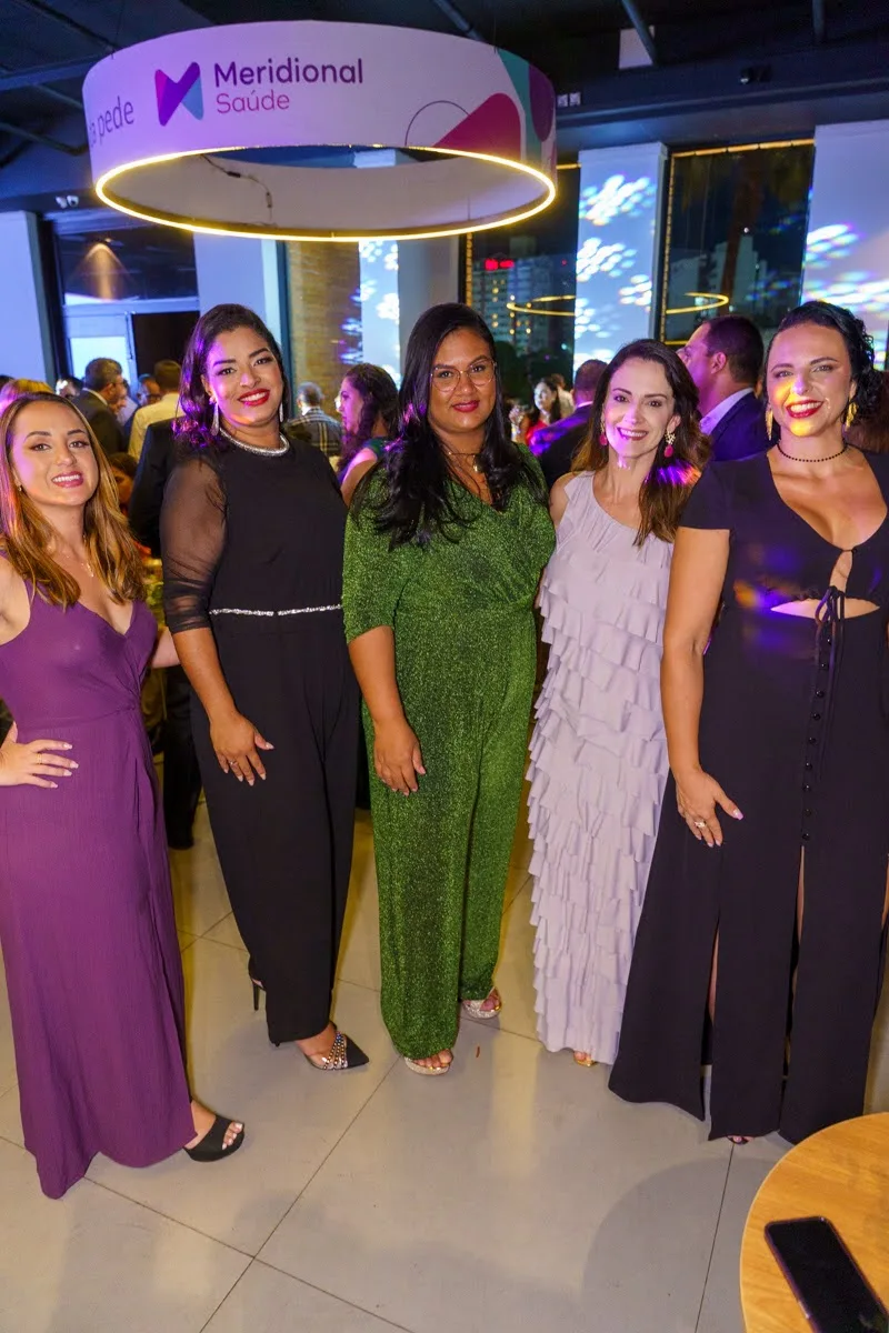 Haghata Motta, Thais Mônica Neres, Leidiane Ribeiro, Aliny Figueiredo e Liliane Braga