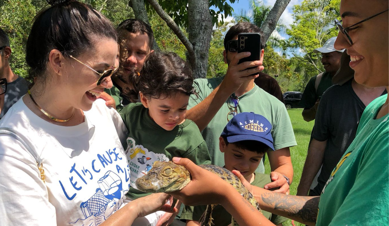 Crianças e pais da escola Idade Criativa (Foto: Leiri Santana)