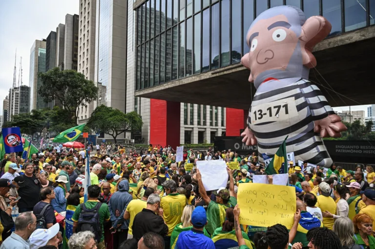 Apoiadores do ex-presidente Jair Bolsonaro realizaram manifestação na Avenida Paulista