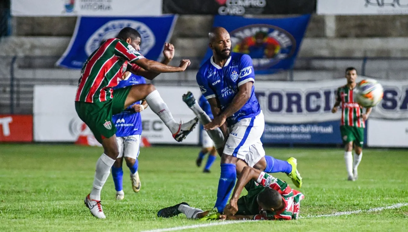 Capixabão: Vitória x Rio Branco de Venda Nova. Salvador Costa