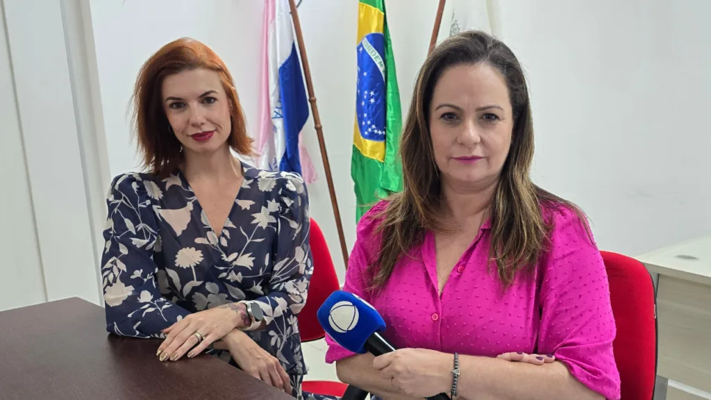 A Procuradora do MPT-ES, Fernanda Barreto Naves, explicou como provar o etarismo no trabalho e que há uma lei que trata da desigualdade salarial. Foto: Conexão Justiça