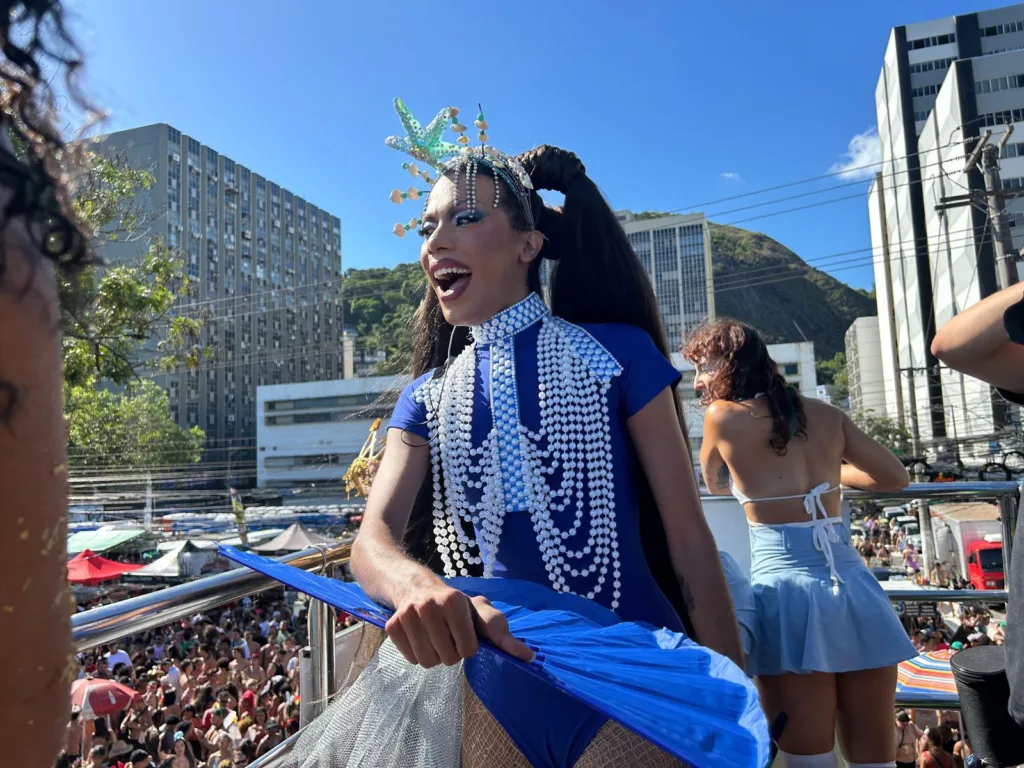 Carnaval-de-Vitoria-Regional-da-Nair-e-Puta-bloco