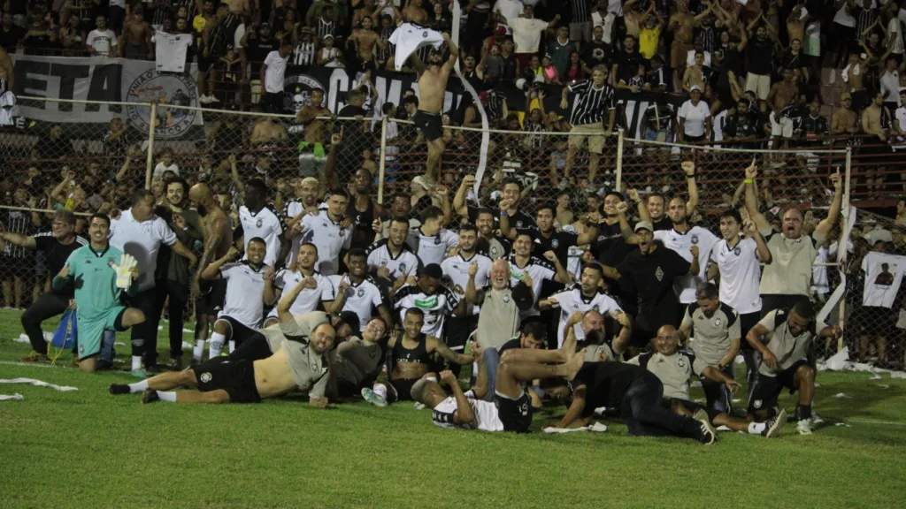 Capixabão: Desportiva x Rio Branco, semifinal. Engenheiro Araripe.