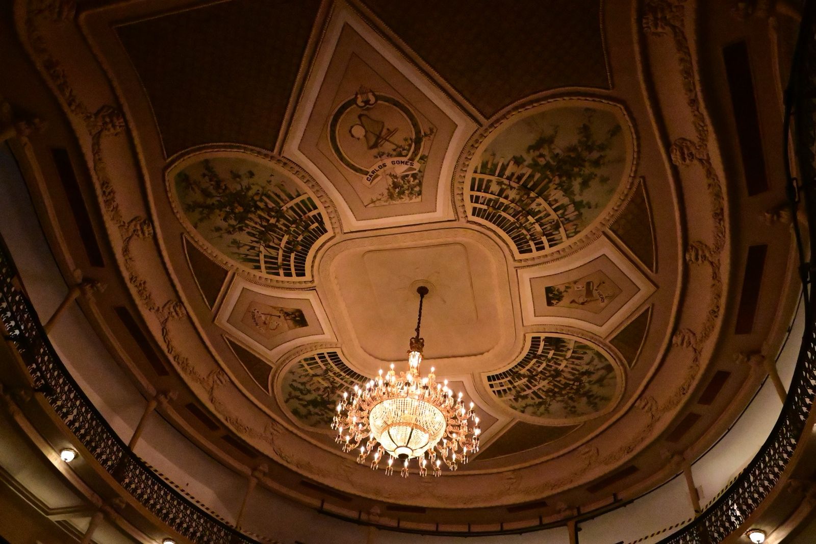 Visita _ao_teatro Carlos_Gomes