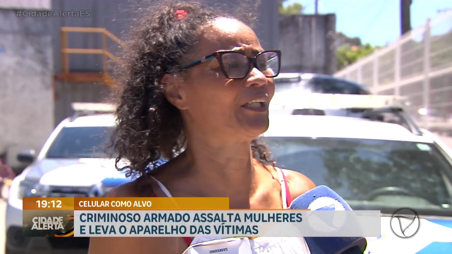 Motoboy ajuda mulher após roubo em Vila Velha e suspeito é preso