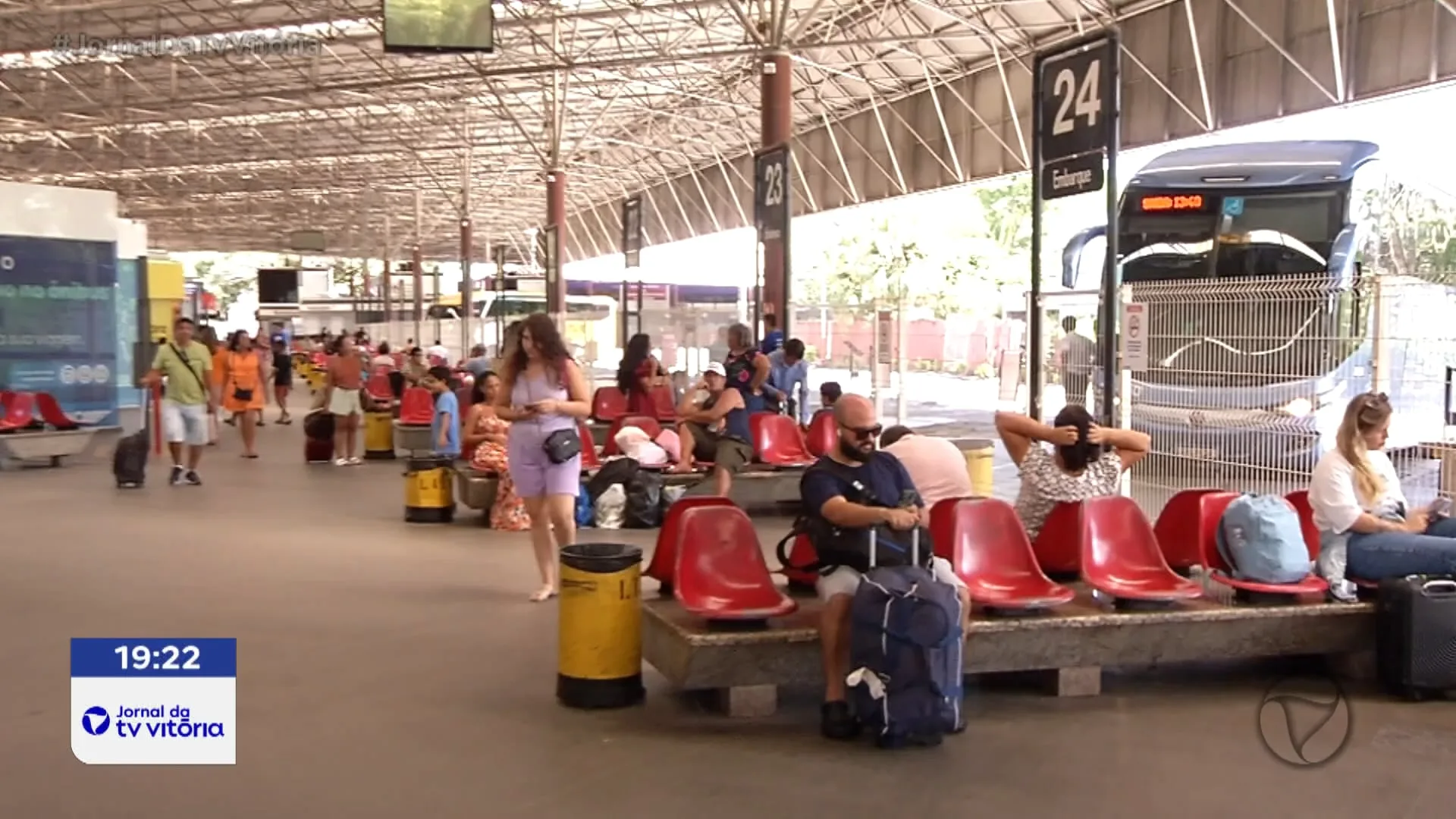 Carnaval:  ônibus extras reforçam retorno dos capixabas