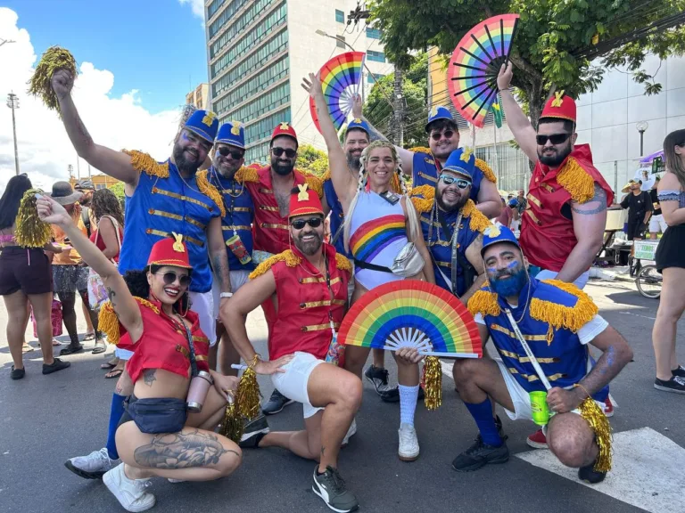 Carnaval-de-Vitoria-Regional-da-Nair-e-Puta-bloco