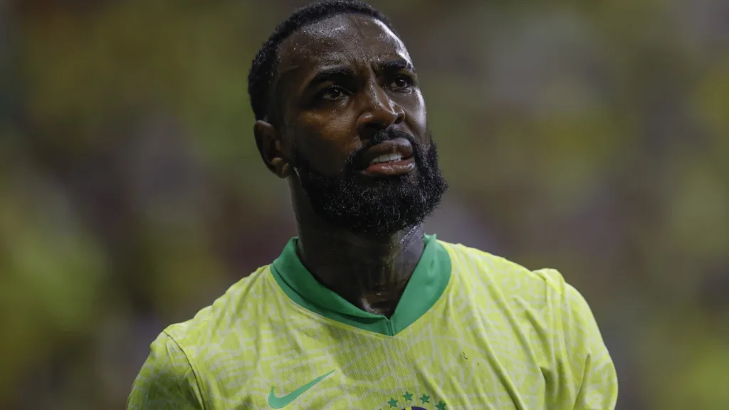 Gerson sentiu lesão muscular na partida contra a Colômbia (Foto: Rafael Ribeiro/CBF)