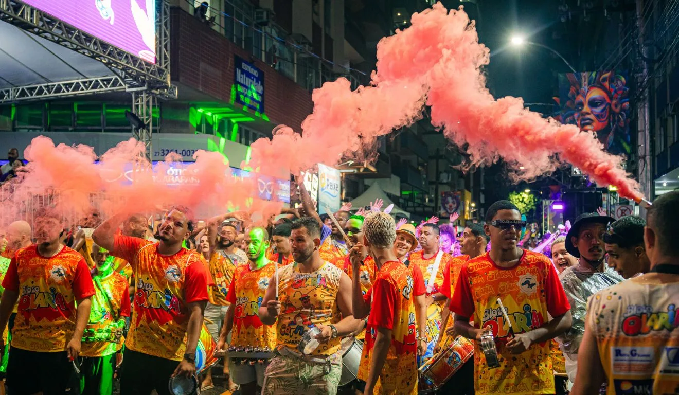 Carnapari desfile de escolas de samba