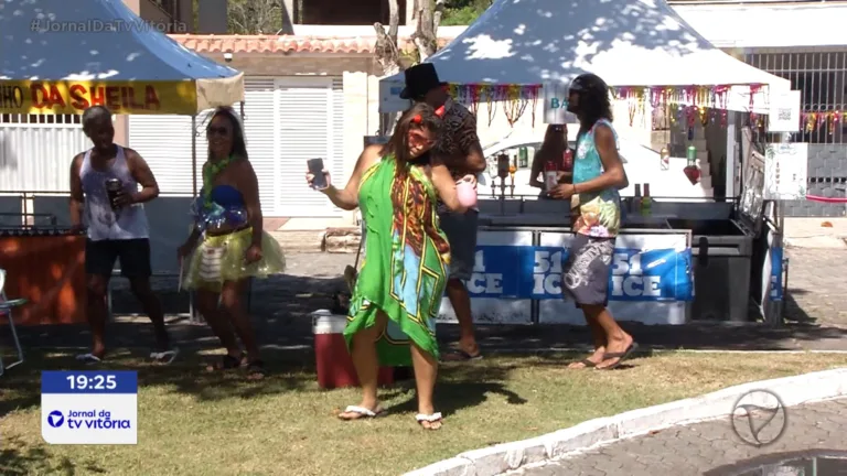 Carnaval na Barra do Jucu atrai famílias com segurança e diversão