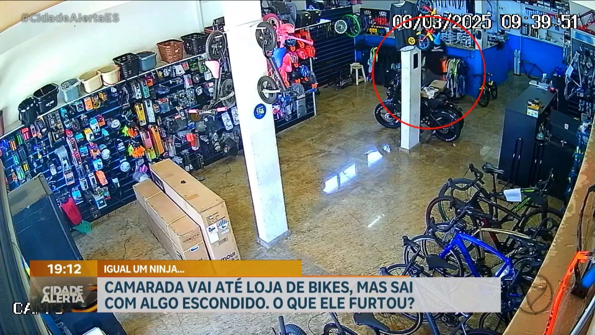 Jovem furta carregador de bicicleta em loja de Vila Velha