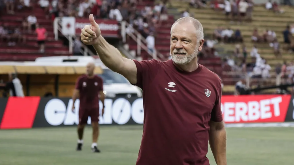 Campeonato Carioca: Volta Redonda x Fluminense. Mano Menezes