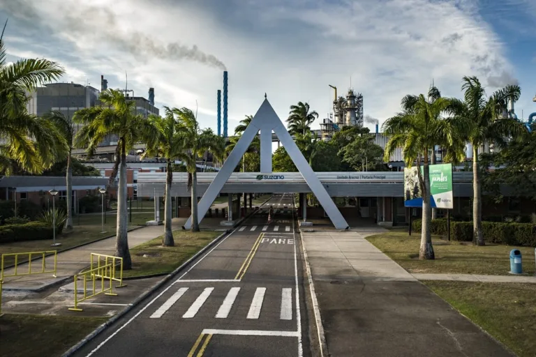 Fachada da unidade Aracruz da Suzano (ES)