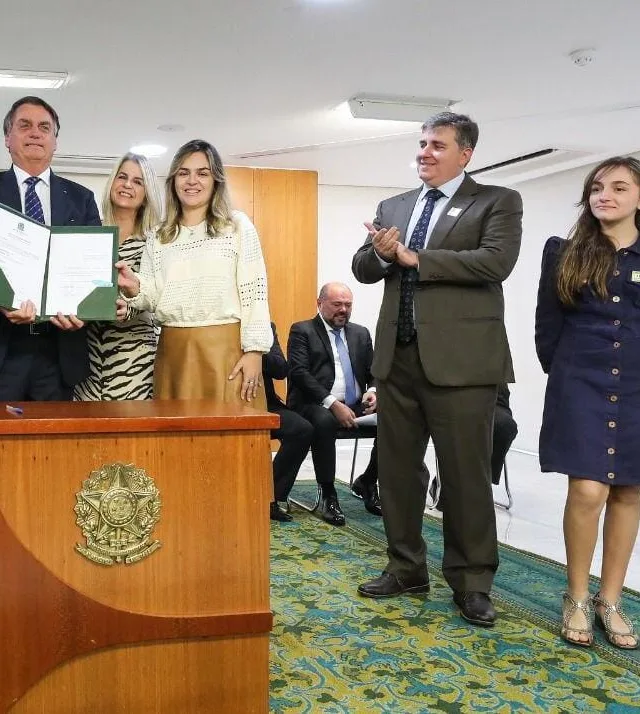 De Brasília para a Coluna HD