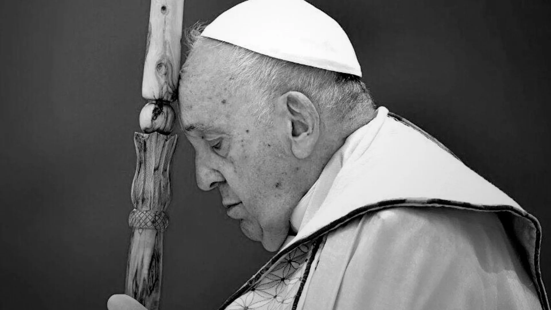 Morre Papa Francisco (2)