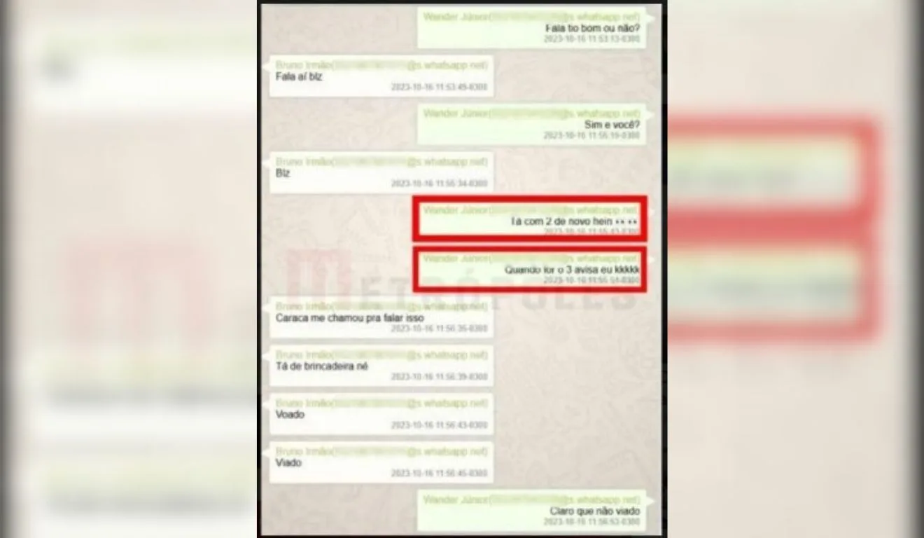 Bruno Henrique, do Flamengo, troca mensagens de WhatsApp com irmão