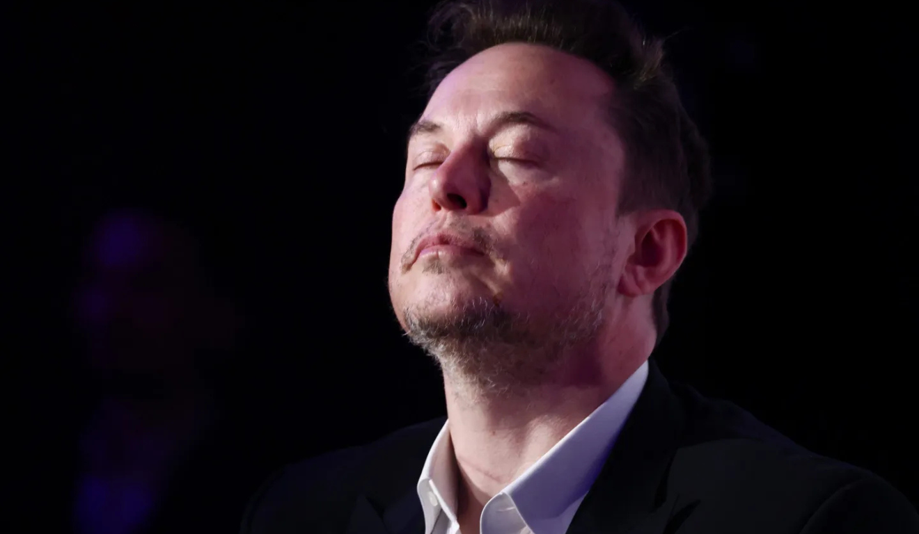 Elon Musk volta ao Path of Exile 2 em live e morre para o primeiro chefe no modo hardcore.