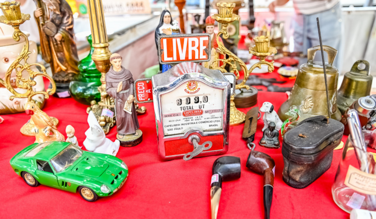 Feira de Antiguidade da Rua da Lama em Jardim da Penha
